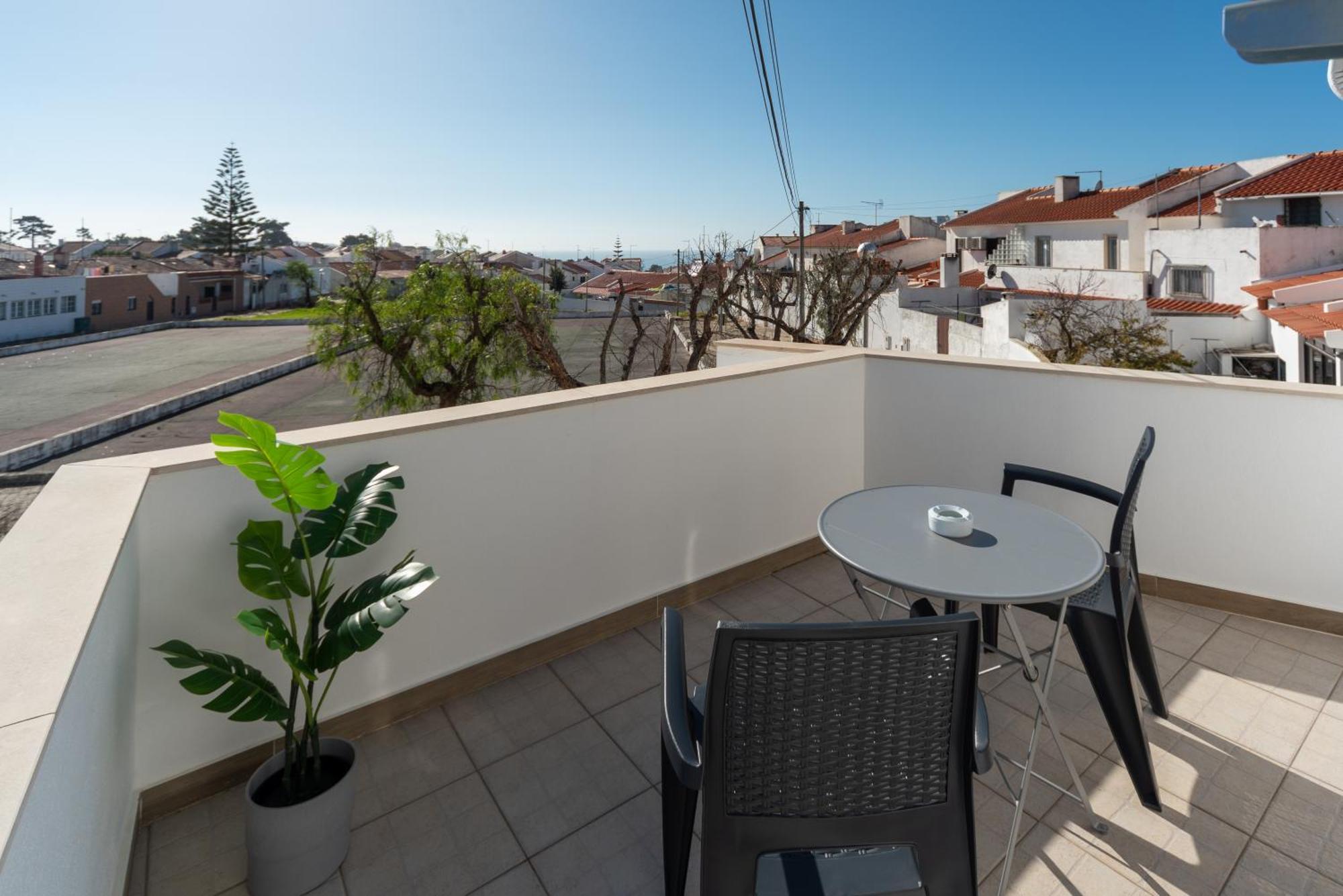 Fika Guest House Назаре Екстериор снимка